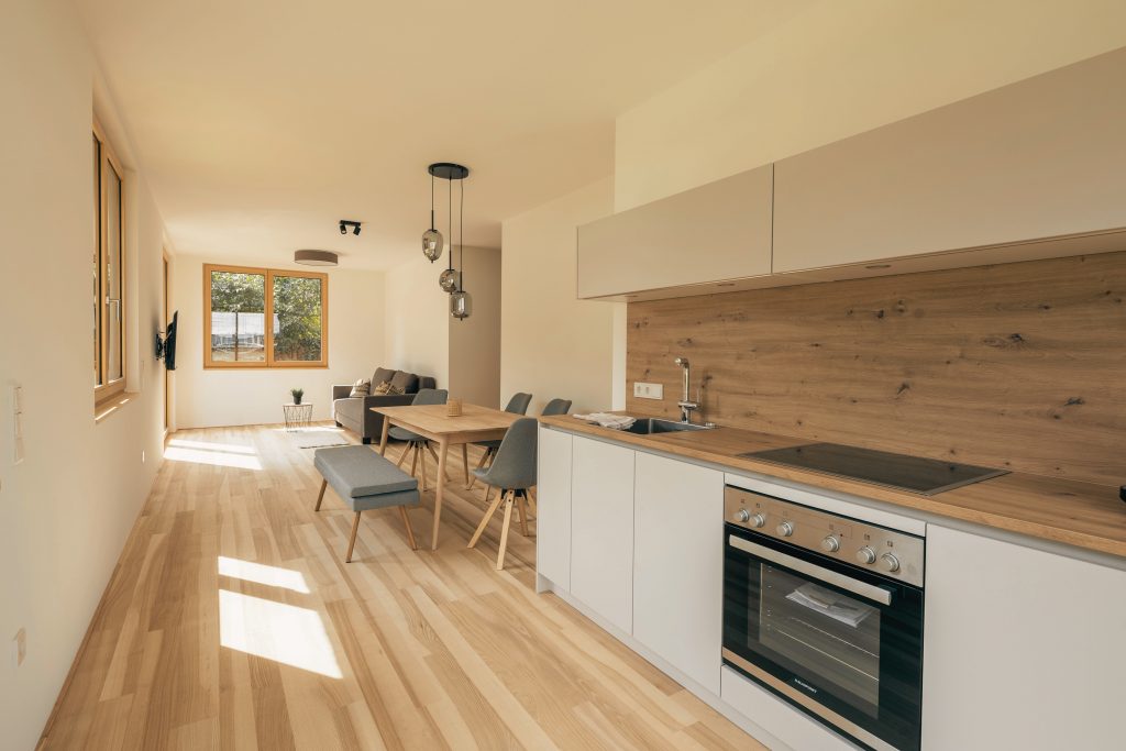 am Greben Apartments, Apartment drei, Ferienwohnung, Küche und Wohnbereich